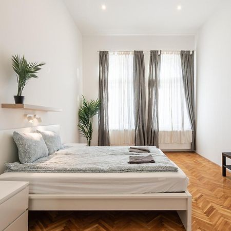 בודפשט Luxurious Downtown Family Suite מראה חיצוני תמונה